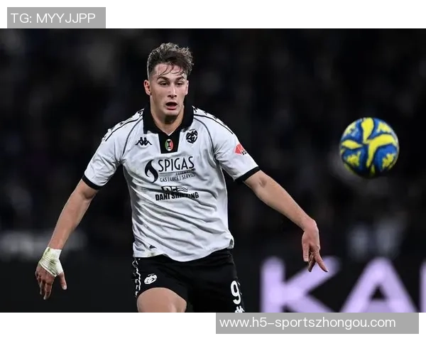 桑托斯期待欧冠激战盼战胜巴萨力争晋级荣耀之路